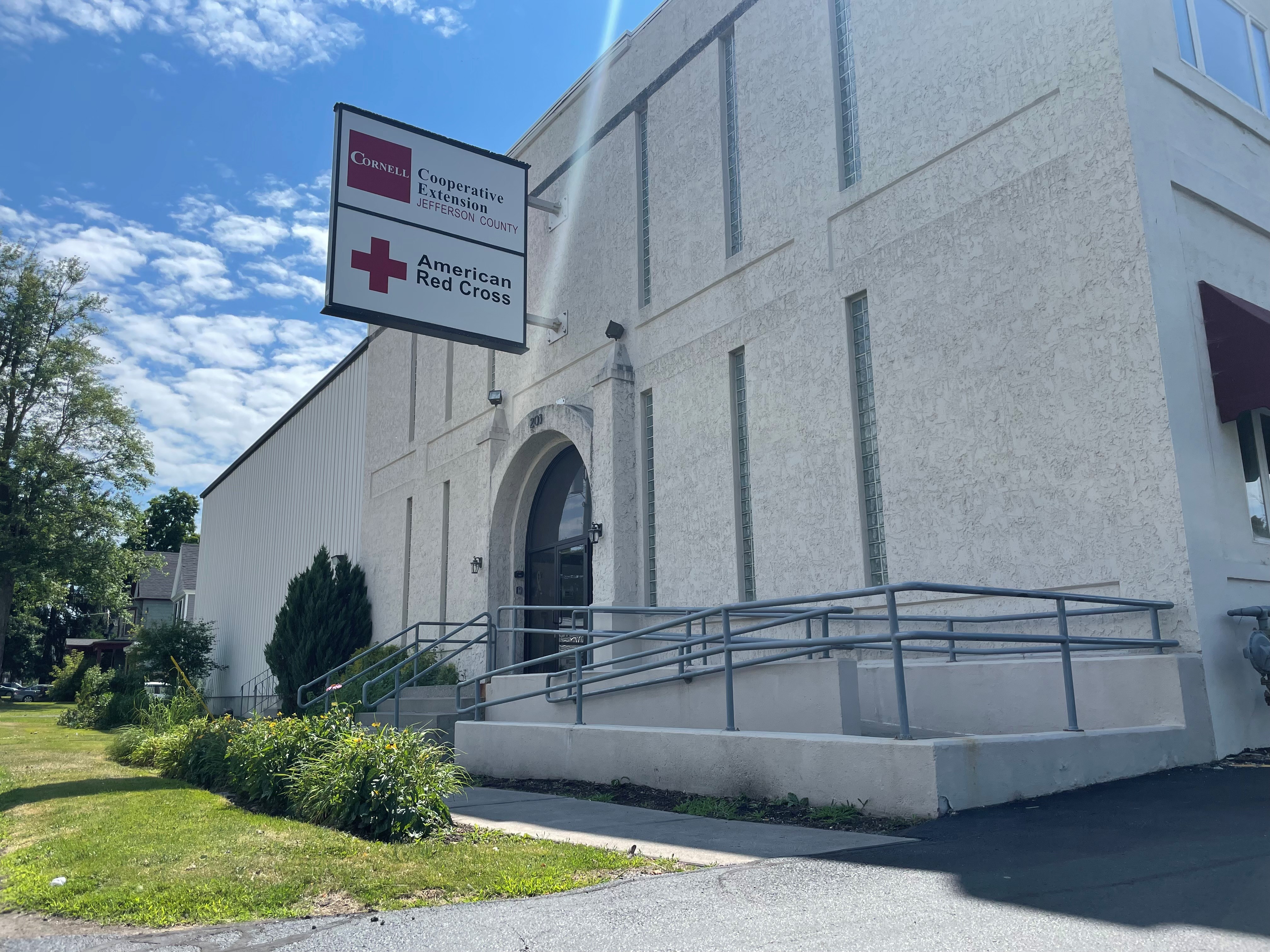 picture of front of cce jefferson building