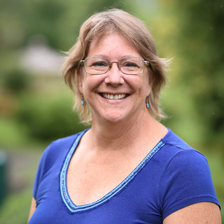 Kathleen Cook Headshot