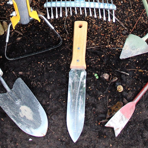 garden weeding tools