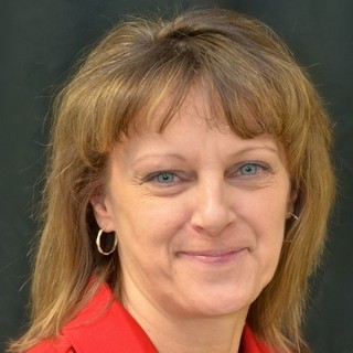Lorraine Kemak Headshot
