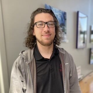 Devin Bialy Headshot