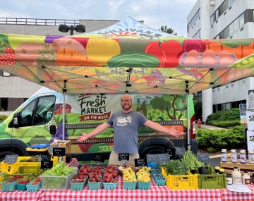 Alan Carroll at a Sullivan Fresh mobile market stop